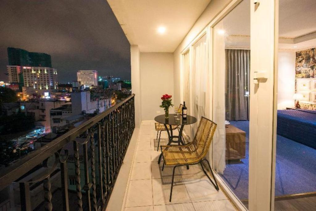 Golden Crown Hotel Saigon مدينة هوشي منه المظهر الخارجي الصورة