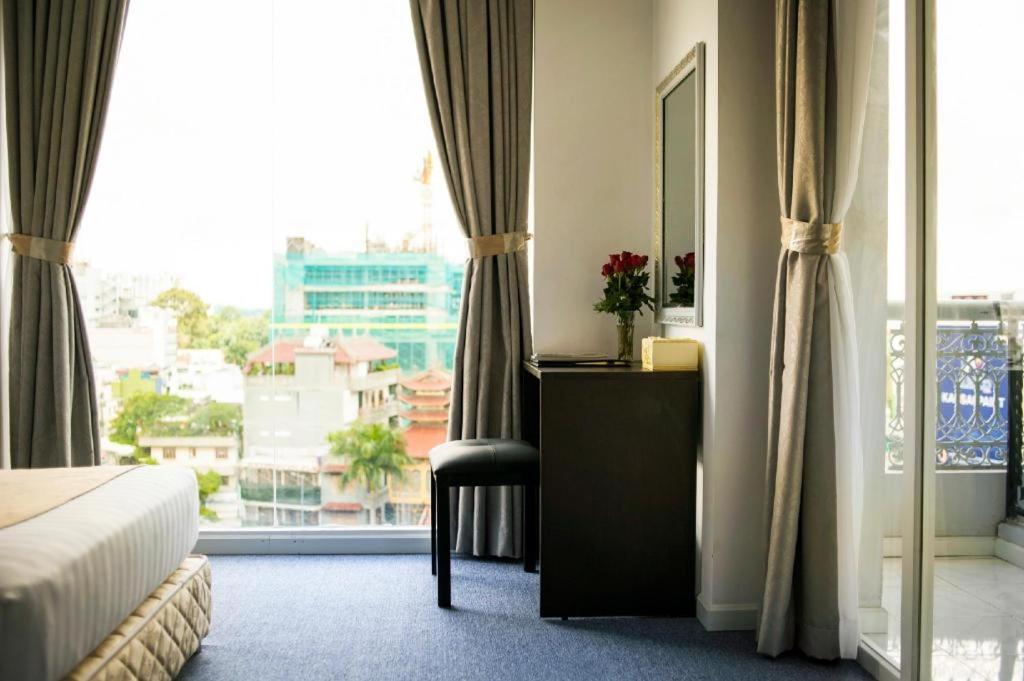 Golden Crown Hotel Saigon مدينة هوشي منه المظهر الخارجي الصورة