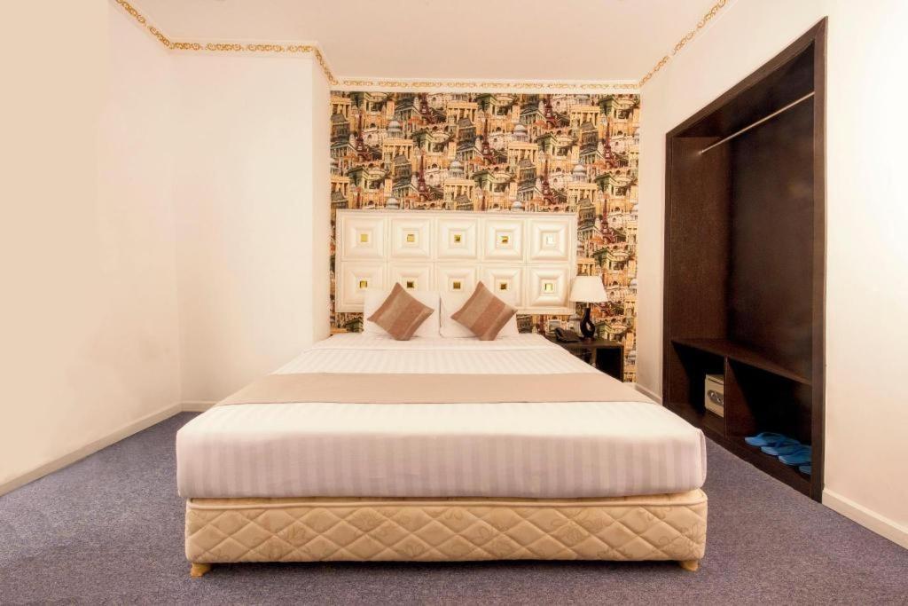 Golden Crown Hotel Saigon مدينة هوشي منه المظهر الخارجي الصورة